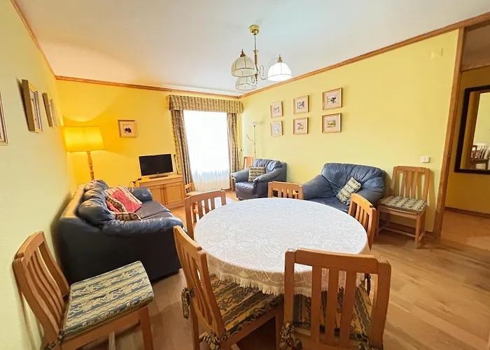 Apartment Two Bedroom Near And Casino